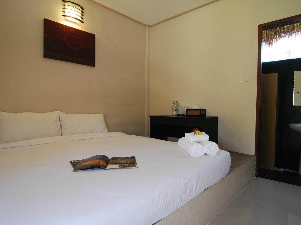 Hutcha Resort Маенам Экстерьер фото