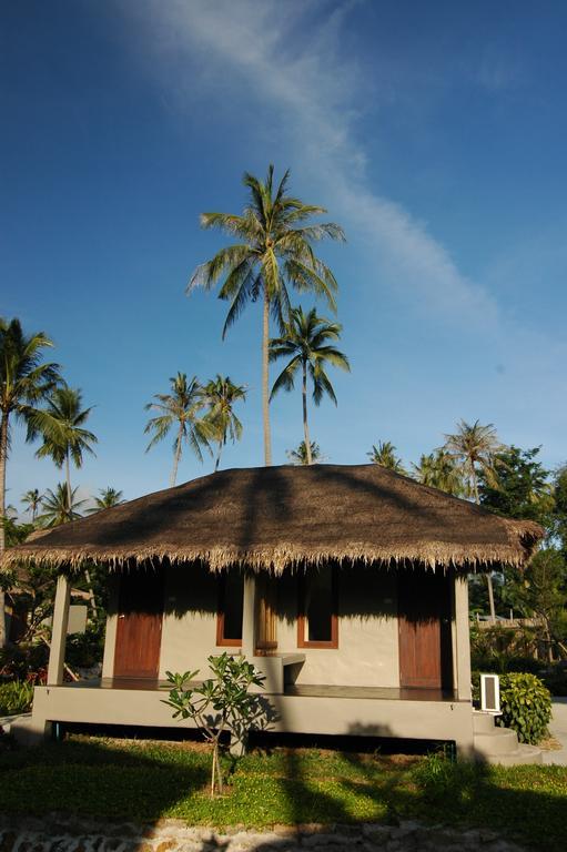 Hutcha Resort Маенам Экстерьер фото