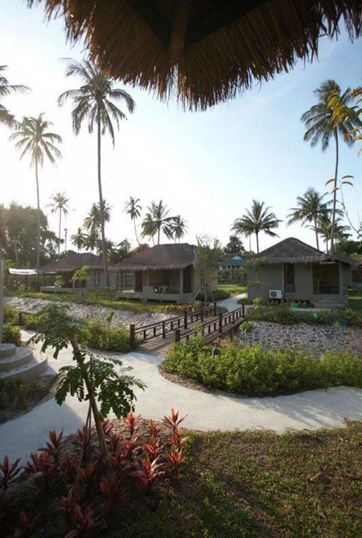 Hutcha Resort Маенам Экстерьер фото