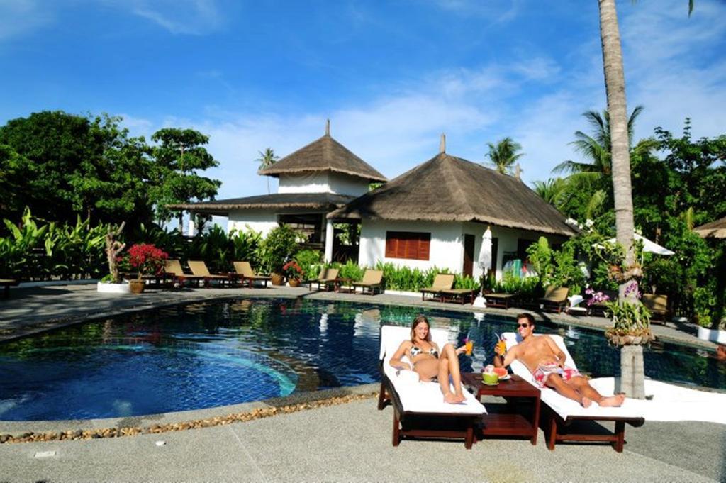Hutcha Resort Маенам Экстерьер фото